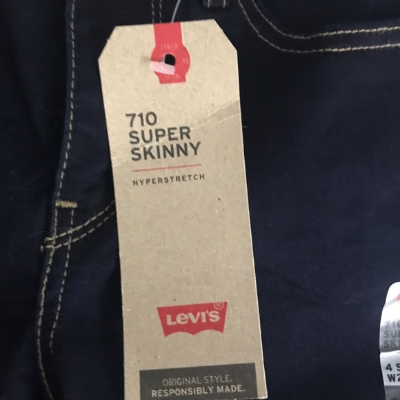 Woman Jean’s by LEVI - Picture 7 of 7